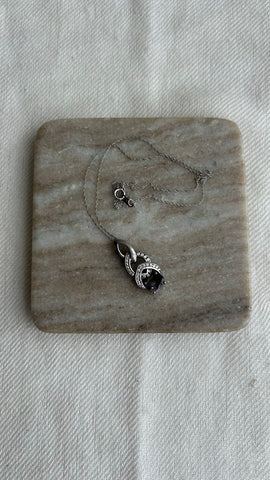 Pre-Owned Silver Dangle Chain with Purple Irridescent Gem Necklace