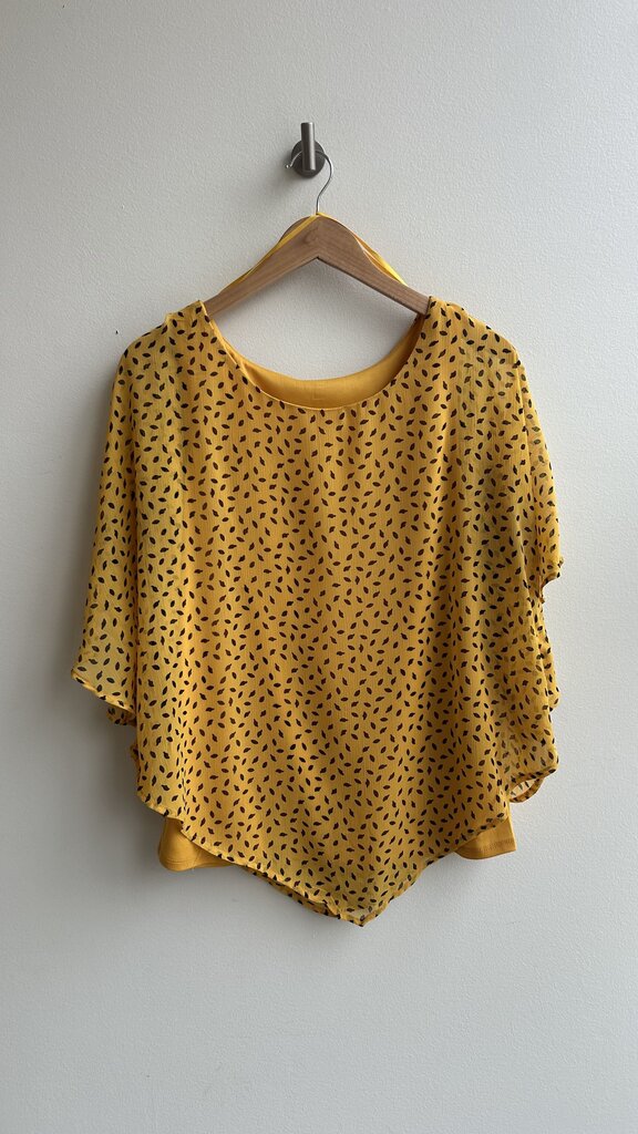 Pre-Owned Yellow Black Spots Sheer Overlay Blouse- Size Medium (Estimated)