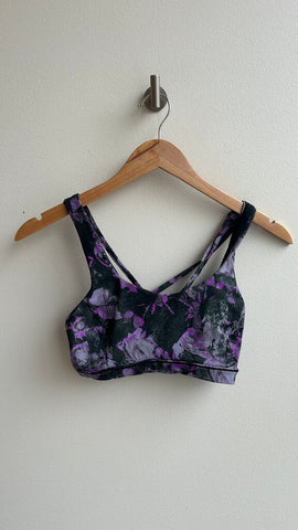 Pre-Owned Lululemon Charcoal with Purple Print Strappy Back Sports Bra - Size 4