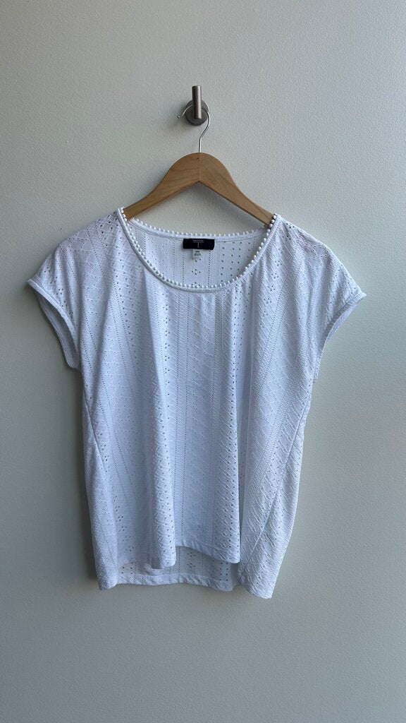 Pre-Owned Tahari White Eyelet Cap Sleeve Top- Size Medium