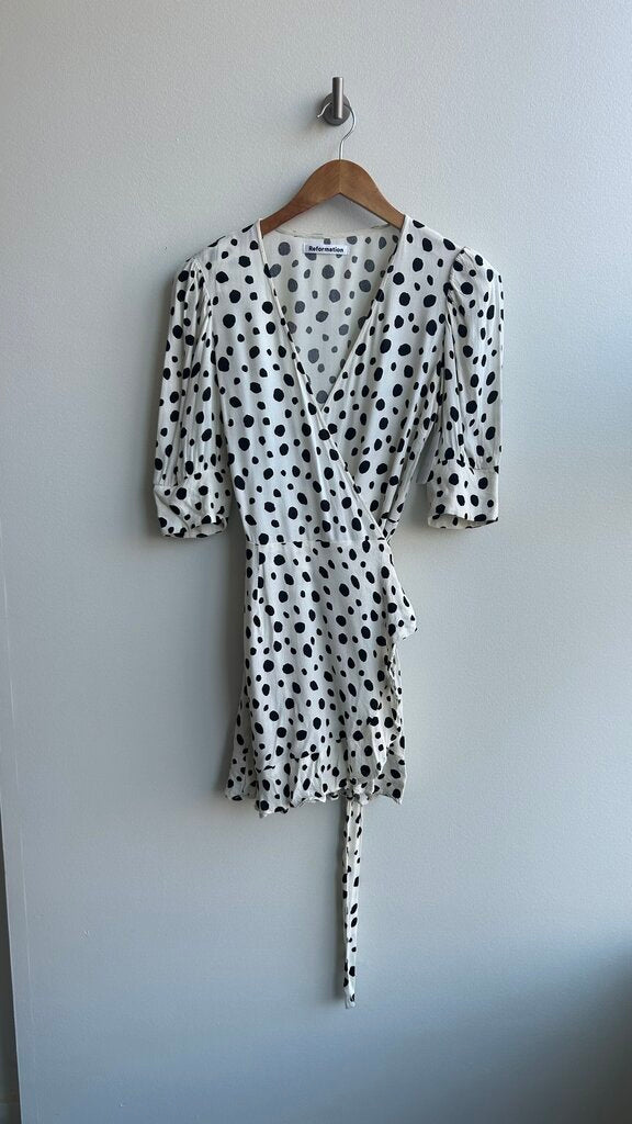 Pre-Owned Reformation White Spotted Wrap Dress (NWT)- Size Small