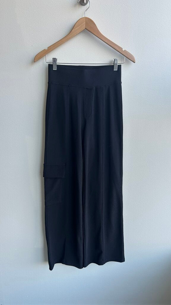 Pre-Owned Move Theology Black Ribbed Cargo Wide Leg Pant- Size Small