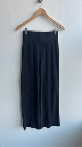 Pre-Owned Move Theology Black Ribbed Cargo Wide Leg Pant- Size Small