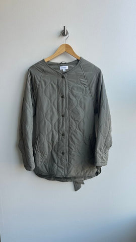 Pre-Owned Evereve Green Quilted Belted Jacket - Size Small