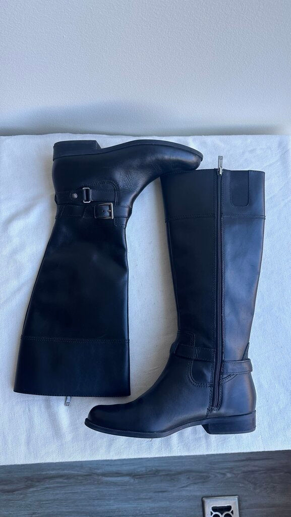 Pre-Owned Anne Klein Black Genuine Leather Round Toe Tall Leather Boots - Size 7.5