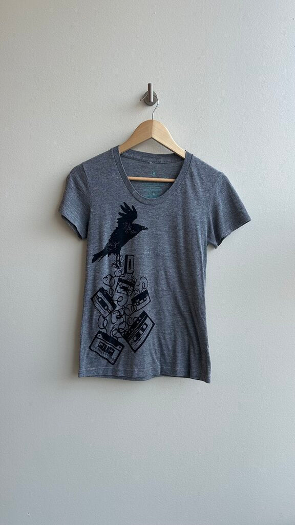 Pre-Owned Whiteout Workshop Light Grey Heathered Bird & Cassette Tapes Graphic- Size Medium