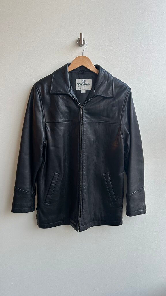 Pre-Owned Wind River Black Genuine Leather Coat with Front Zipper - Size Small