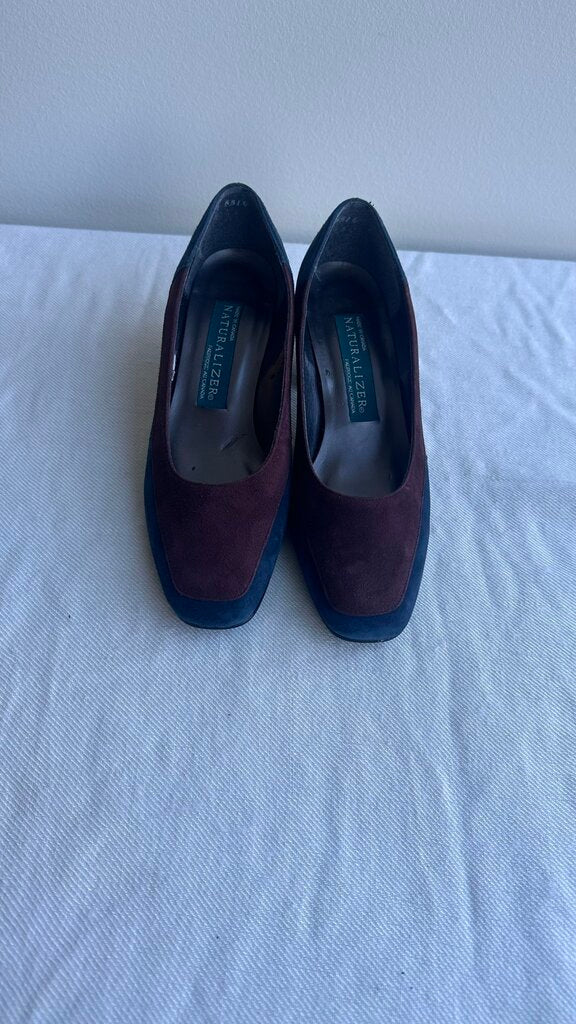 Pre-Owned Naturalizer Red/Blue Suede Block Heel - Size 6