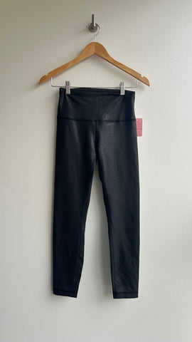 Pre-Owned Lululemon Black Shiny Leggings - Size 6