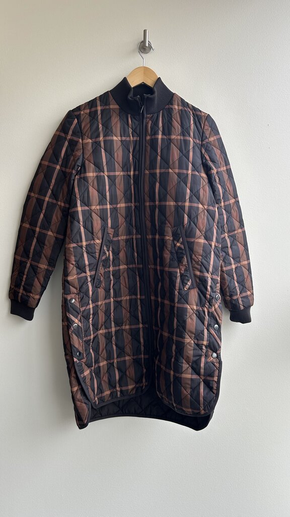 Pre-Owned Isle Jacobsen Tartan Black/Brown Stripe Quilt Padded Zip Coat with Side Snaps - Size 34