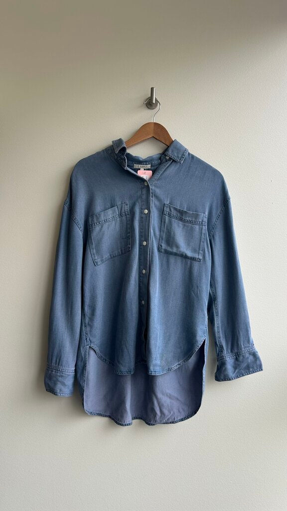 Pre-Owned Z Supply Light Wash Soft Denim Button Up Long Sleeve Top- Size Small