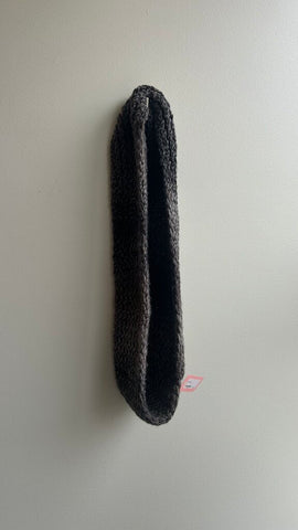 Pre-Owned Grey Knit Infinity Scarf