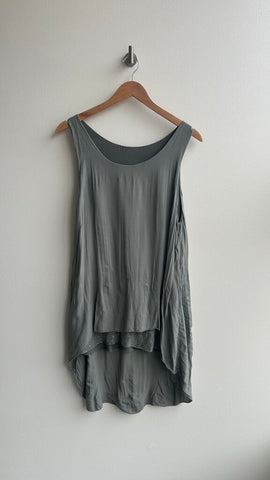 Pre-Owned Green Layered Sleeveless Sequin Detail Top - Size Medium (Estimated)