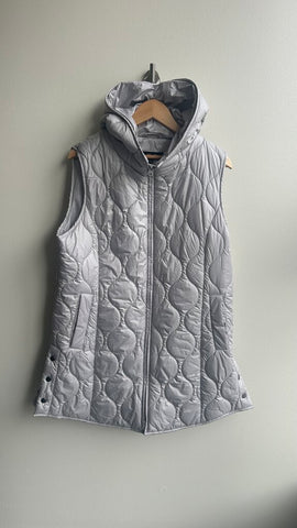 Pre-Owned Moffi Light Grey Lightweight Quilted Hooded Puffer- Size Medium