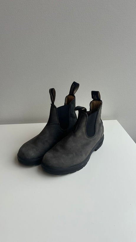 Consignment - Footwear