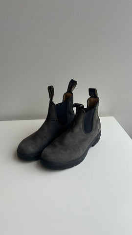 Pre-Owned Blundstone Classic Charcoal Leather Boots - Size 4.5