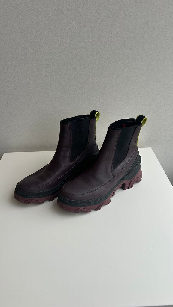 Pre-Owned Sorel Burgundy Chunky Sole Knit Stretch Ankle Boot- Size 8.5