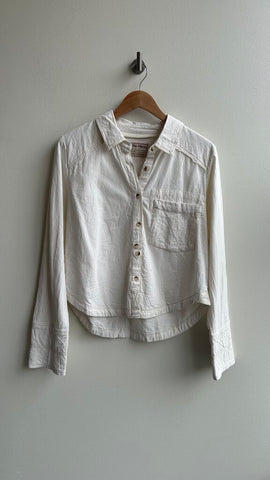 Pre-Owned We The Free Ivory Button Up Cotton Top (NWT)- Size Small