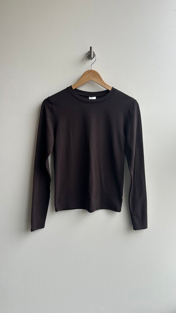 Pre-Owned Jax + Lennon Espresso Fitted Long Sleeve Tee (NWT)- Size Large