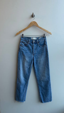 Pre-Owned Denim Forum 'The Arlo' High Rise Straight Light Wash Jeans- Size 25