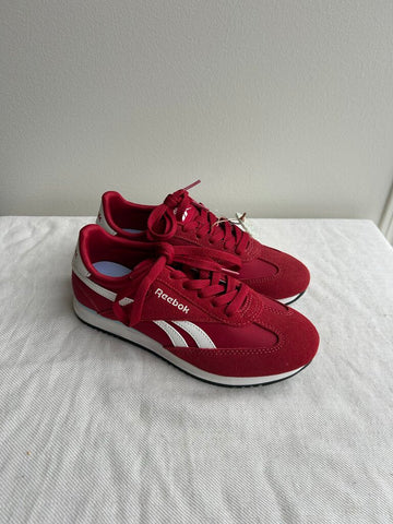 Pre-Owned Reebok Red Comfort Footbed Runners (NWT)- Size 6