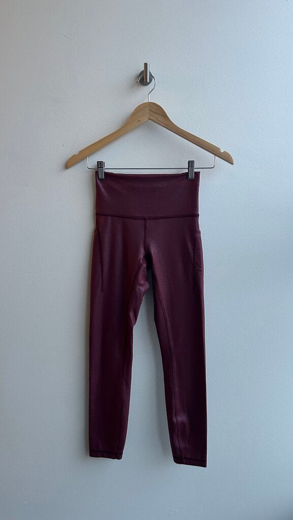 Pre-Owned Lululemon Red Shiny Leggings - Size 4