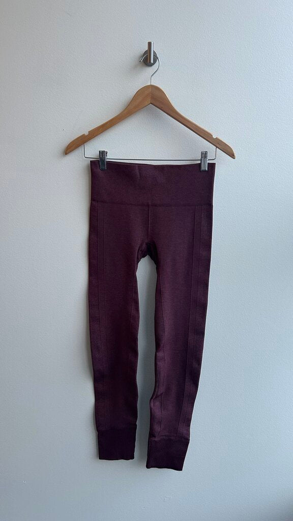Pre-Owned Lululemon Burgundy Stretch Legging- Size 4