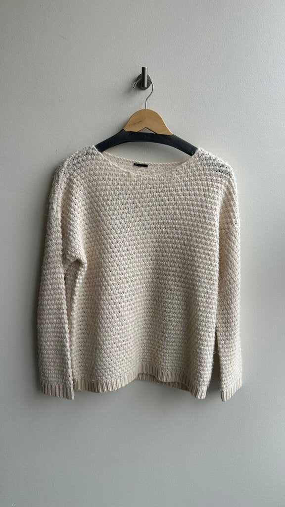 Pre-Owned Cream Eyelash Bobble Knit Boat Neck Sweater- Size Medium (Estimated)