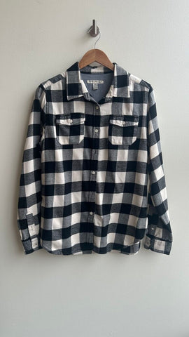 Pre-Owned Tailor Vintage Black Checkered Plaid Longsleeve Button Up Top - Size Large