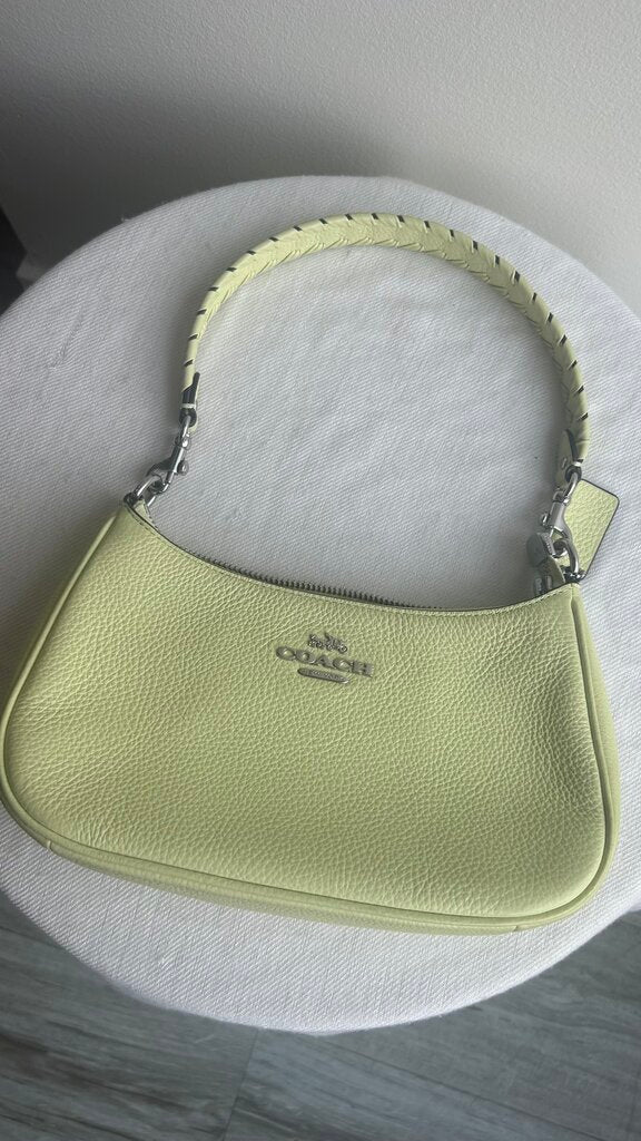 Pre-Owwned Coach Lime Green Detachable Strap Compact Shoulder Bag with Crossbody Strap