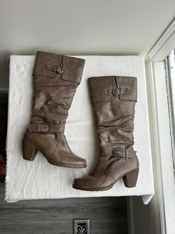 Pre-Owned Comfy Moda Brown Lined Calf High Boots- Size 7