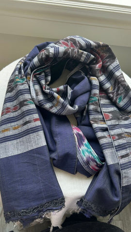 Pre-Owned Navy/Grey Multi Printed Scarf