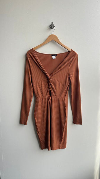 Pre-Owned Camber & Grace Black Key Hole Neck & Back Sheer Long Sleeves Blouse- Size X-Small