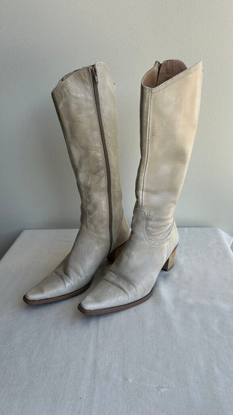 Pre-Owned Taft Cream Western Calf Length Leather Boots - Size 38
