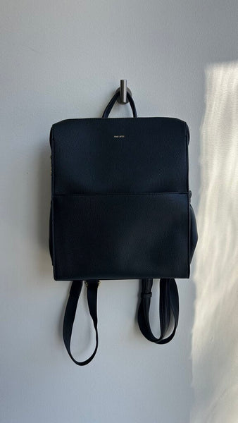 Pre-Owned Pixie Mood Black Rectangular Multi-Compartment Backpack