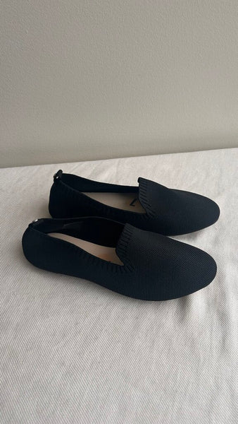Pre-Owned Danskin Black Slip On Fabric Shoes - Size 7