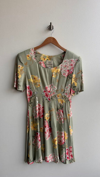 Pre-Owned Dynamite Taupe V-Neck Sheer Overlay Top with Lining - Size Large