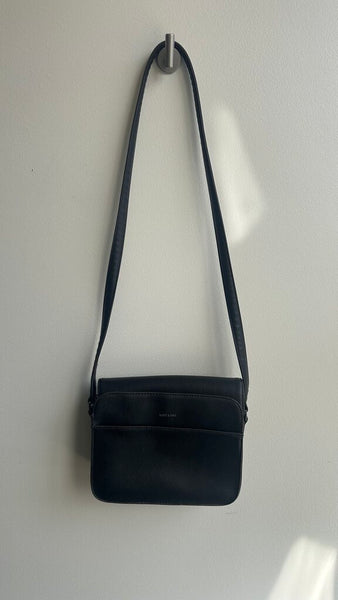 Pre-Owned Matt & Nat Curved Rectangular Mutli-Pocket Crossbody