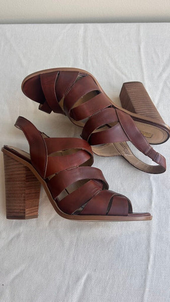 Pre-Owned BCBGeneration Brown Block Heel Strappy Sandal- Size 10
