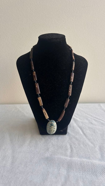 Pre-Owned Wood and Beaded Chunky Necklace