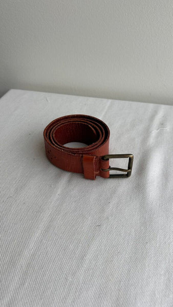 Pre-Owned Gap Punch Cut Leather Belt - Size Medium