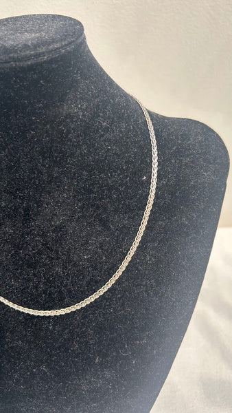 Pre-Owned Silver 925 Interweaved Chain
