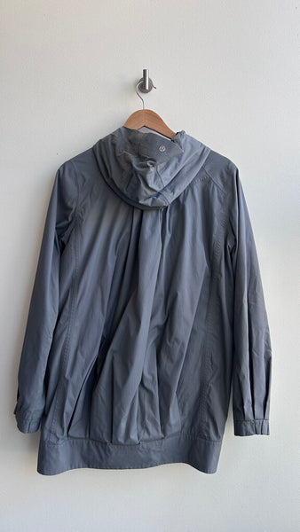 Pre-Owned Lululemon Grey Hooded Knee Length Bubble Hem Shell Jacket - Size 6
