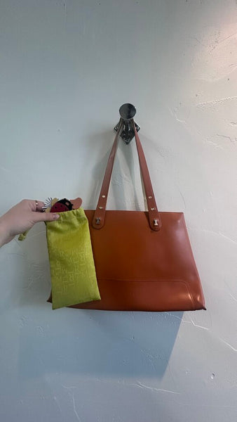 Pre-Owned Lamarthe Paris Cognac Leather Adjustable Straps & Extra Straps with Leather Decals Shoulder Bag