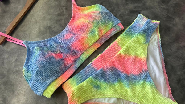 Pre-Owned Cupshe Blue/Multi Tie Dye Texture Two Piece Swim Suit (NWT)- Size Large