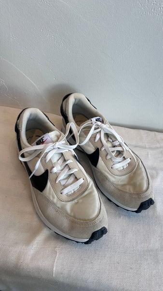 Pre-Owned Nike Air Beige.White Lace Up Sneakers- Size 10.5