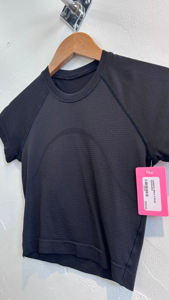 Pre-Owned Lululemon Black Short Sleeve Crop Top - Size X-Small (Estimated)