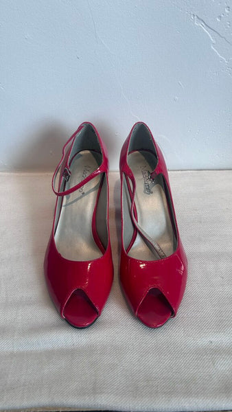 Pre-Owned Madeline Lipstick Red Ankle Strap Peep Toe High Heels- Size 8