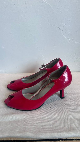 Pre-Owned Madeline Lipstick Red Ankle Strap Peep Toe High Heels- Size 8