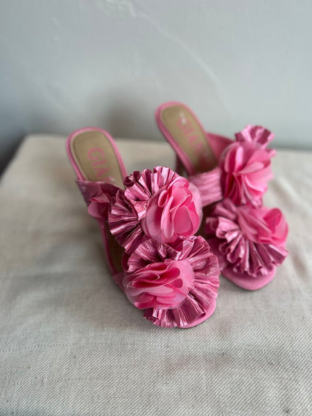 Pre-Owned Gianni Bini Pink Ruffle Floral Decal Heels - Size 6.5